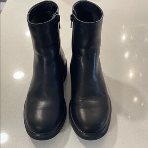 Ecco Black Leather Ankle Booties - ECCO Metropole Amsterdam